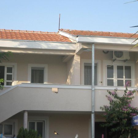 Apartments Ada Bojana Улцинь Екстер'єр фото