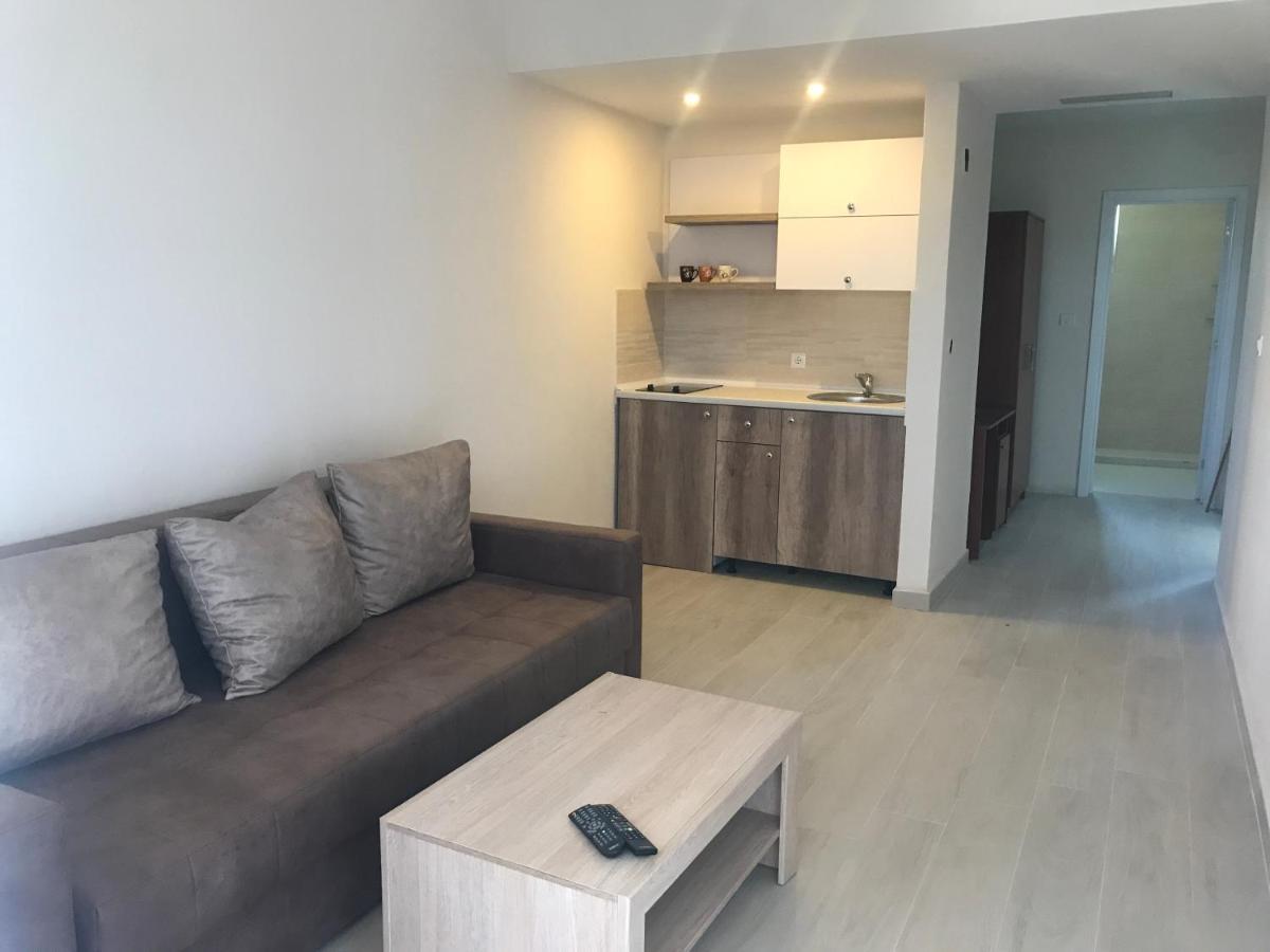 Apartments Ada Bojana Улцинь Екстер'єр фото