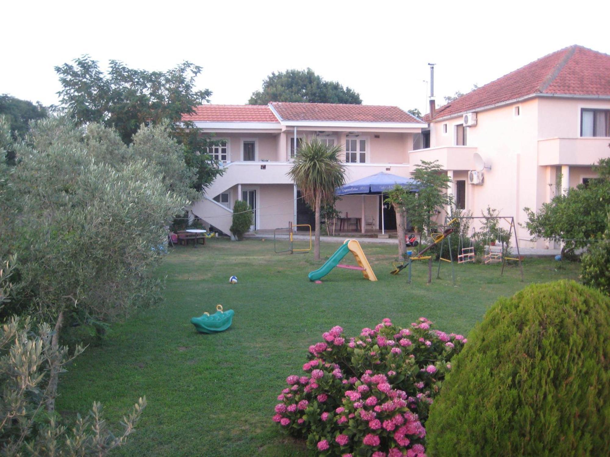 Apartments Ada Bojana Улцинь Екстер'єр фото
