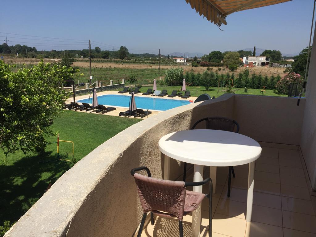 Apartments Ada Bojana Улцинь Екстер'єр фото